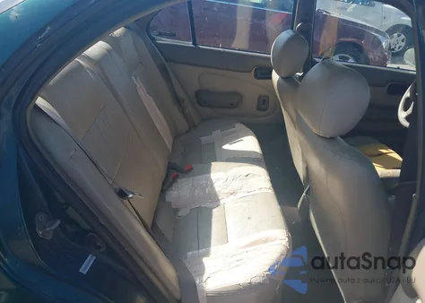 1996 Geo Prizm Lsi from USA, damaged, VIN 1Y1SK5261TZ025745